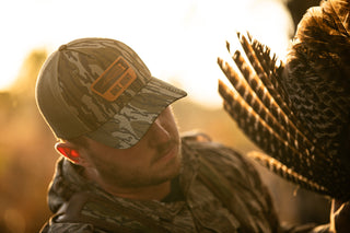 Hunt Feather in Cap Hat | Mossy Oak Bottomland