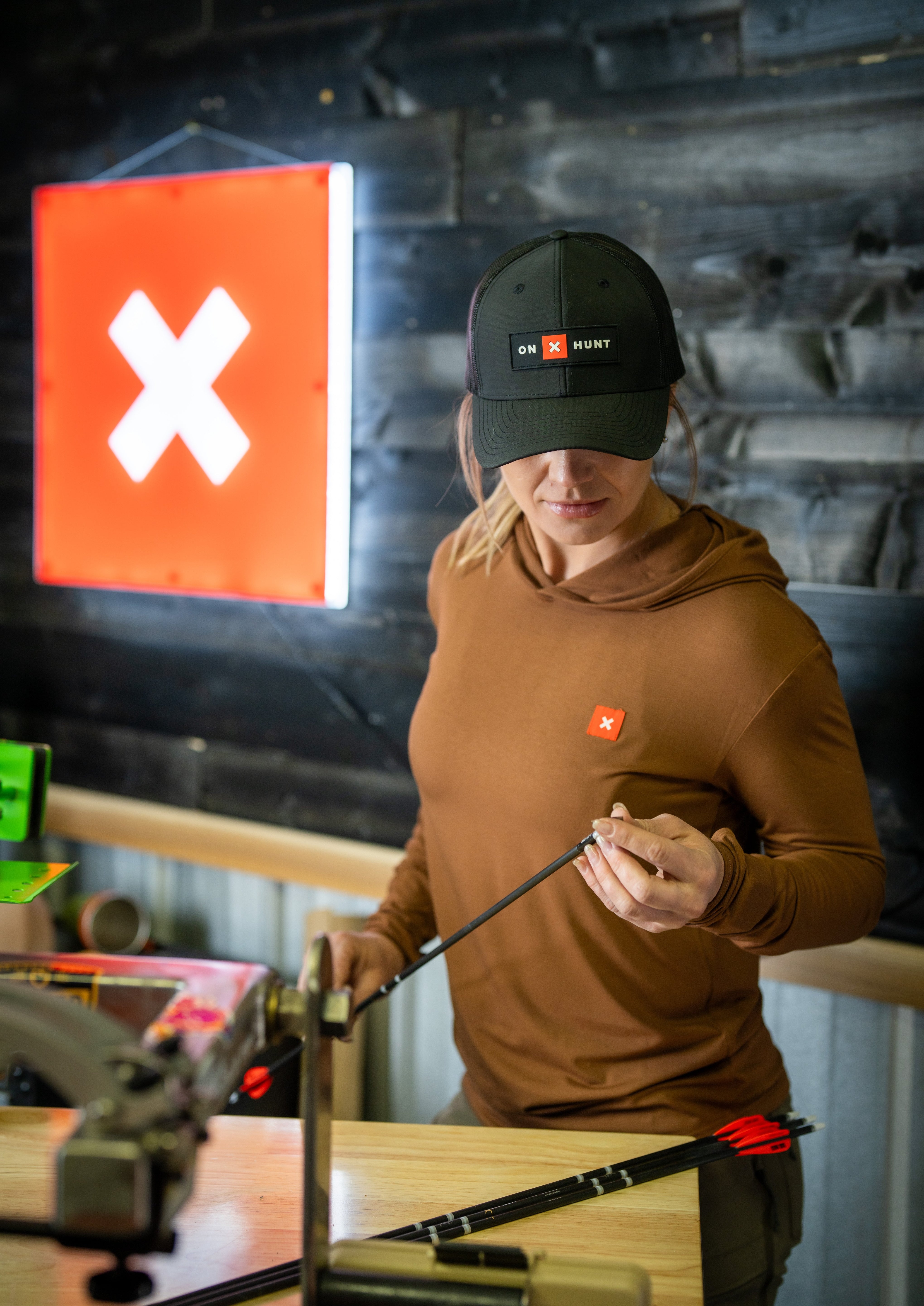 Hunt Nightshift Meshback Hat | Black